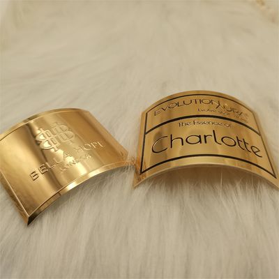 Sıralama Parfüm şişesi vücudu baskılı etiket ile metal marka etiket