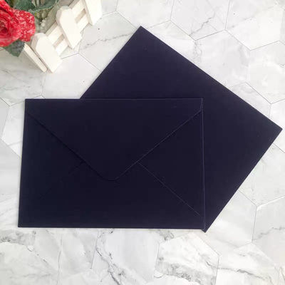 satın al Kırmızı kadife kutulu düğün davetiyesi özel altın folyo şeffaf akrilik kartı RSVP kartı ve zarf online manufacture
