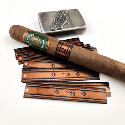 İyi bir fiyat. Custom Printed Cigar Ring Glossy Lamination Embossed Waterproof Cigar Band Sticker Label for Cigar çevrimiçi