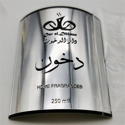 İyi bir fiyat. Metallik Parfüm Lüstik Logo Metal Etiketler Hot Design Metal 3D Çizgi Etiket çevrimiçi