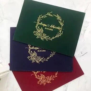 İyi bir fiyat. Lüks Kırmızı Kadife Zarflar Vintage Kağıt ve Zarflar Kartlı Özel Düğün Zarfı çevrimiçi
