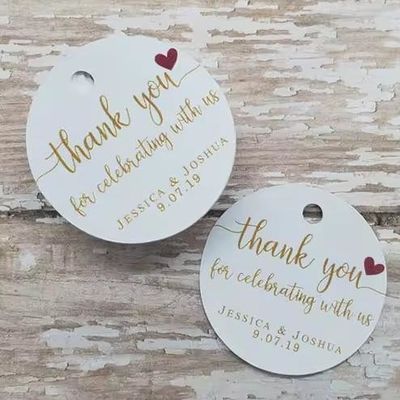 İyi bir fiyat. Lüks Etiketler Kabartmalı Mat Yüzey Sıcak Damgalama Kartvizit Etiketleri çevrimiçi