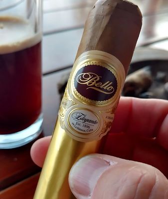 İyi bir fiyat. Custom ISO9001:2008 Certified Cigar Labels with Silk Screen and Flexographic Printing for Luxury Branding çevrimiçi