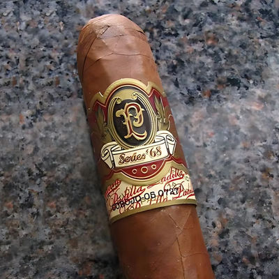 İyi bir fiyat. Custom Self Adhesive 3D Embossed Gold Foil Cigar Label with ISO9001 Certification for Premium Branding çevrimiçi